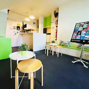 And Basic Universitat For Young Pensión